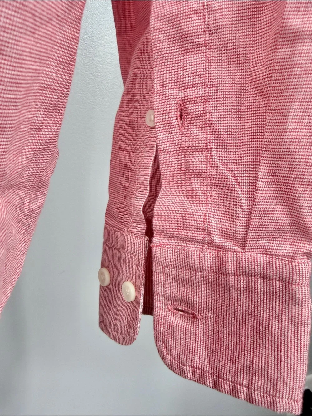 Banana Republic men's muted red untucked fit button down shirt size large